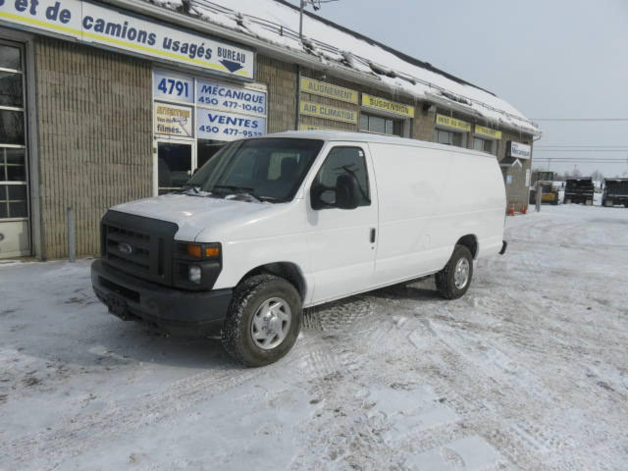 Used 2010 Ford E-350 cargo allongé for sale in Terrebonne, QC