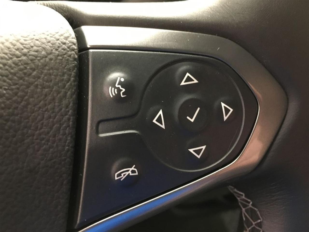 657821