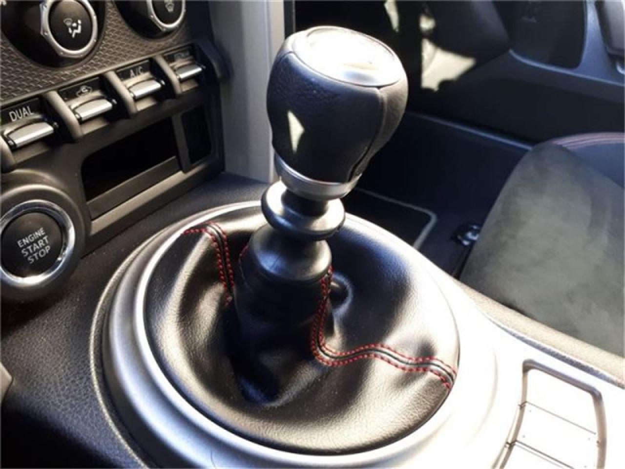 657845
