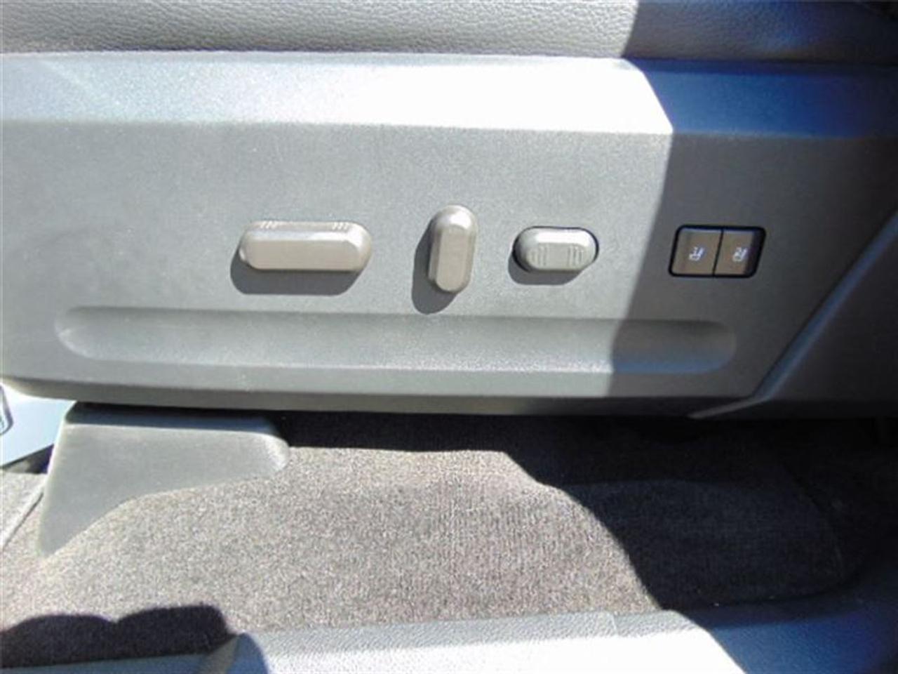 657846.11804560