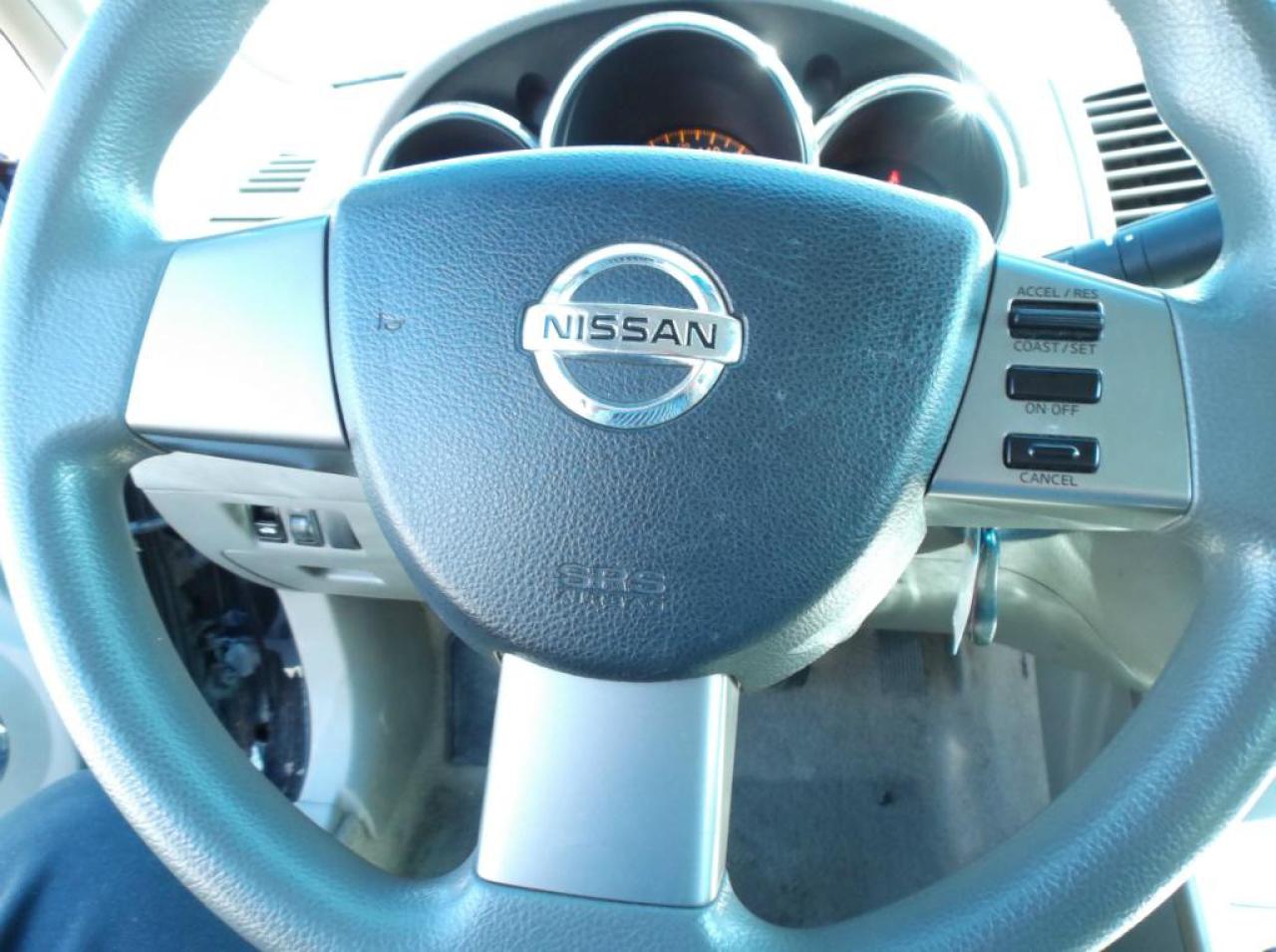 657852