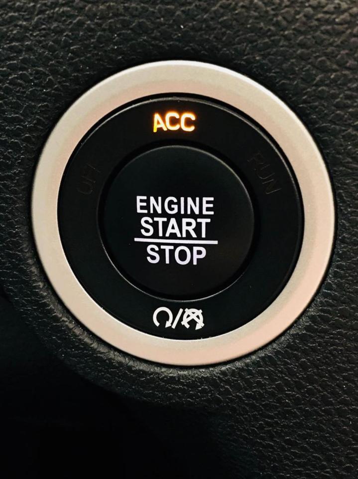 657880