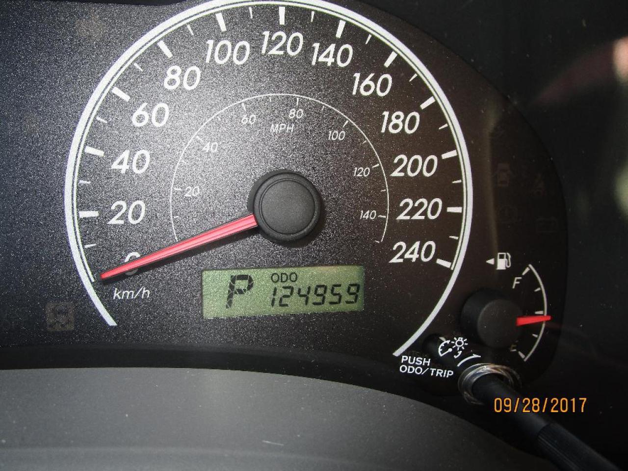 657881