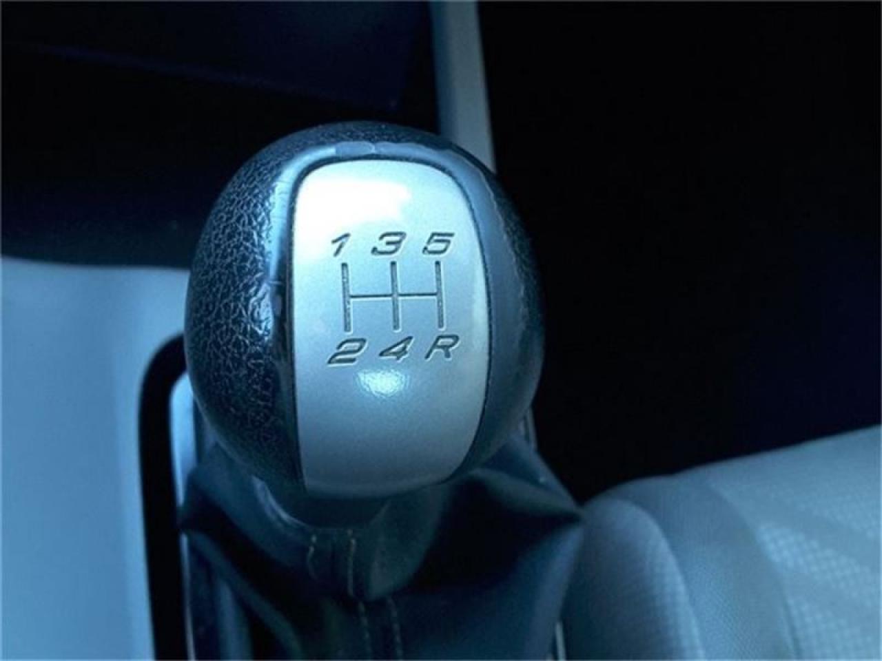 657890