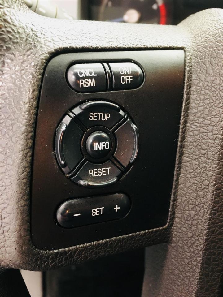 657906
