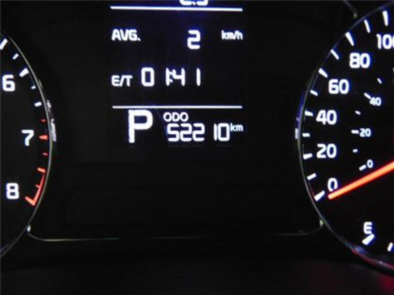 657911