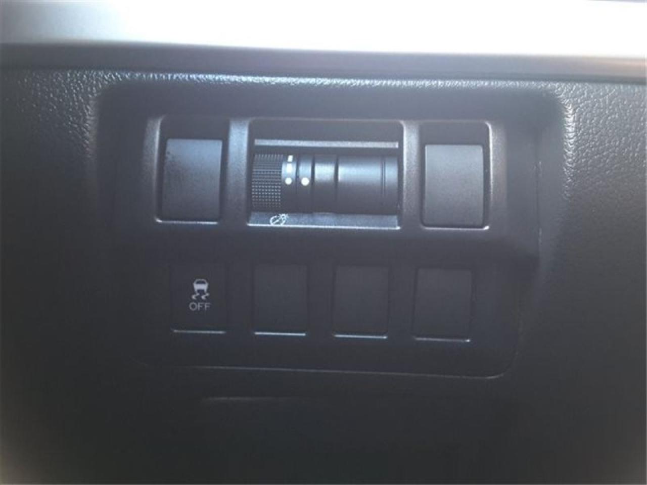 657912