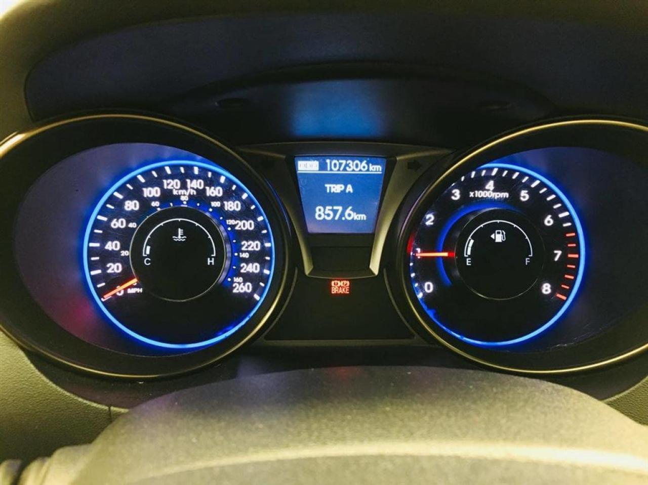 657921