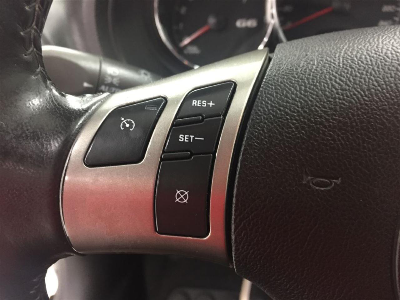 657929