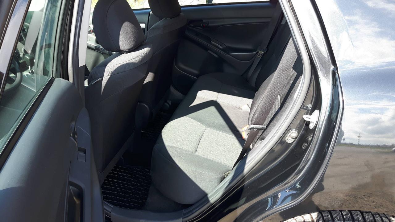 657948.11542996