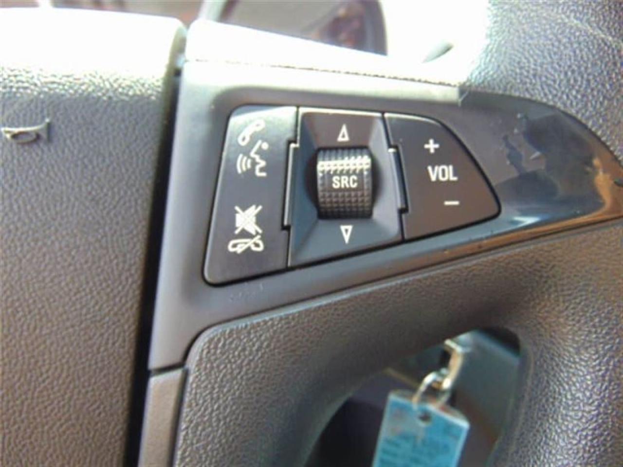657957