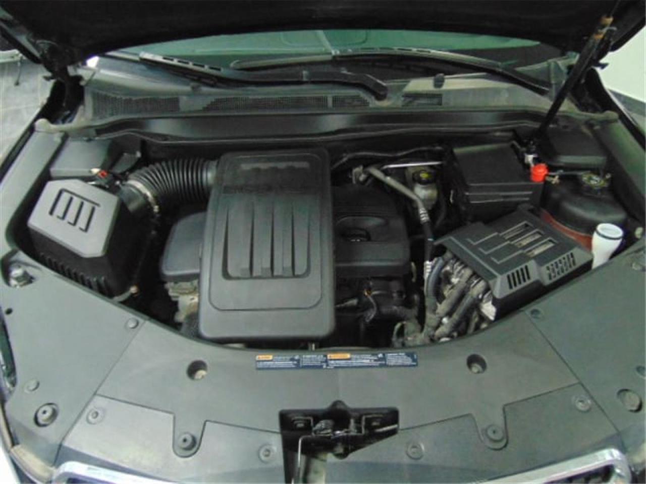 657957