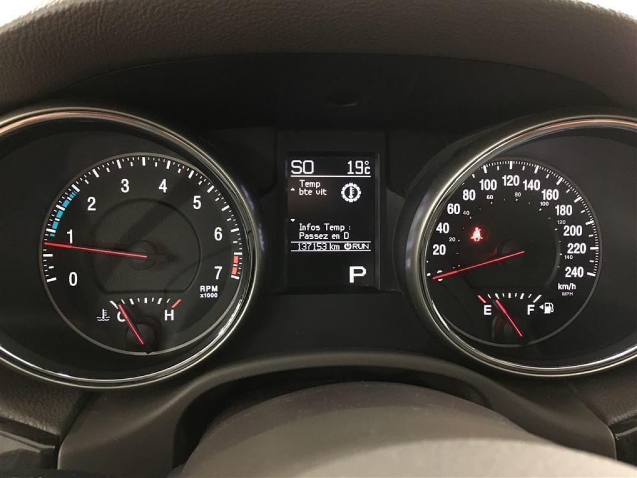 657960