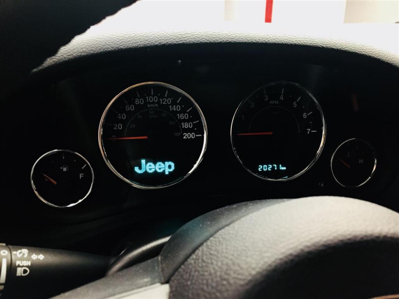657966