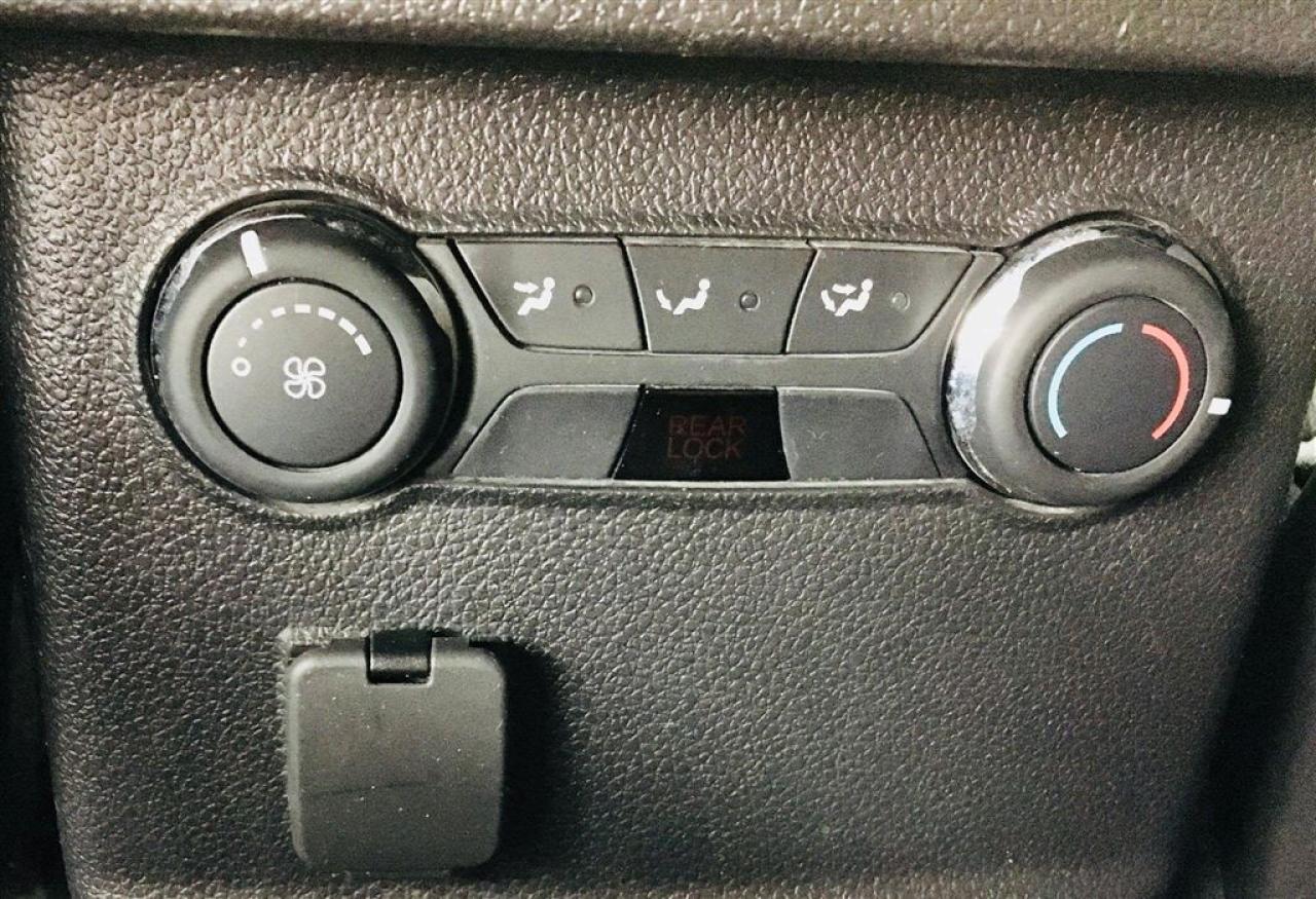 657969