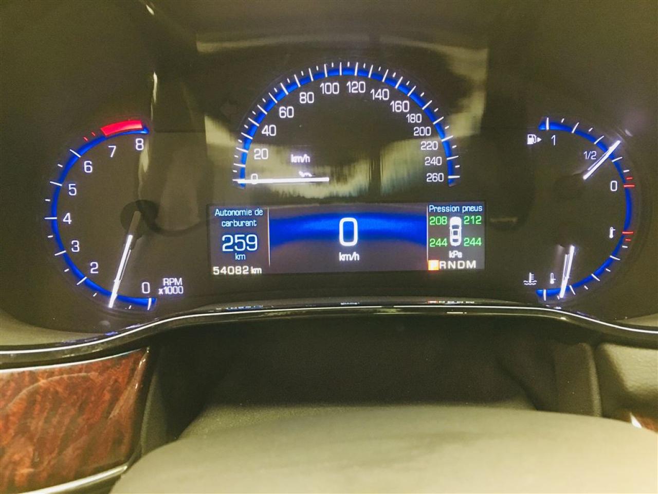 657981
