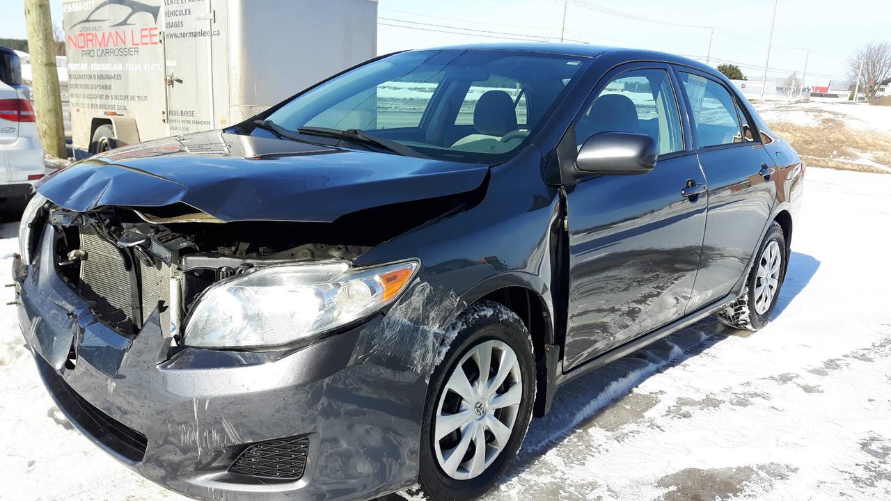 Used 2010 Toyota Corolla CE Automatique A/C,accident&eacute; facile &agrave; r&eacute; for sale in St-Henri-de-Levis, QC