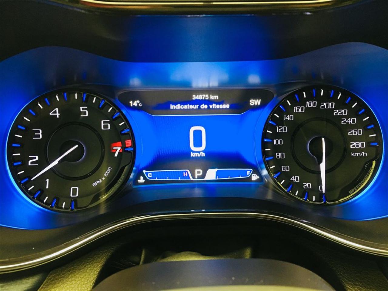 657998