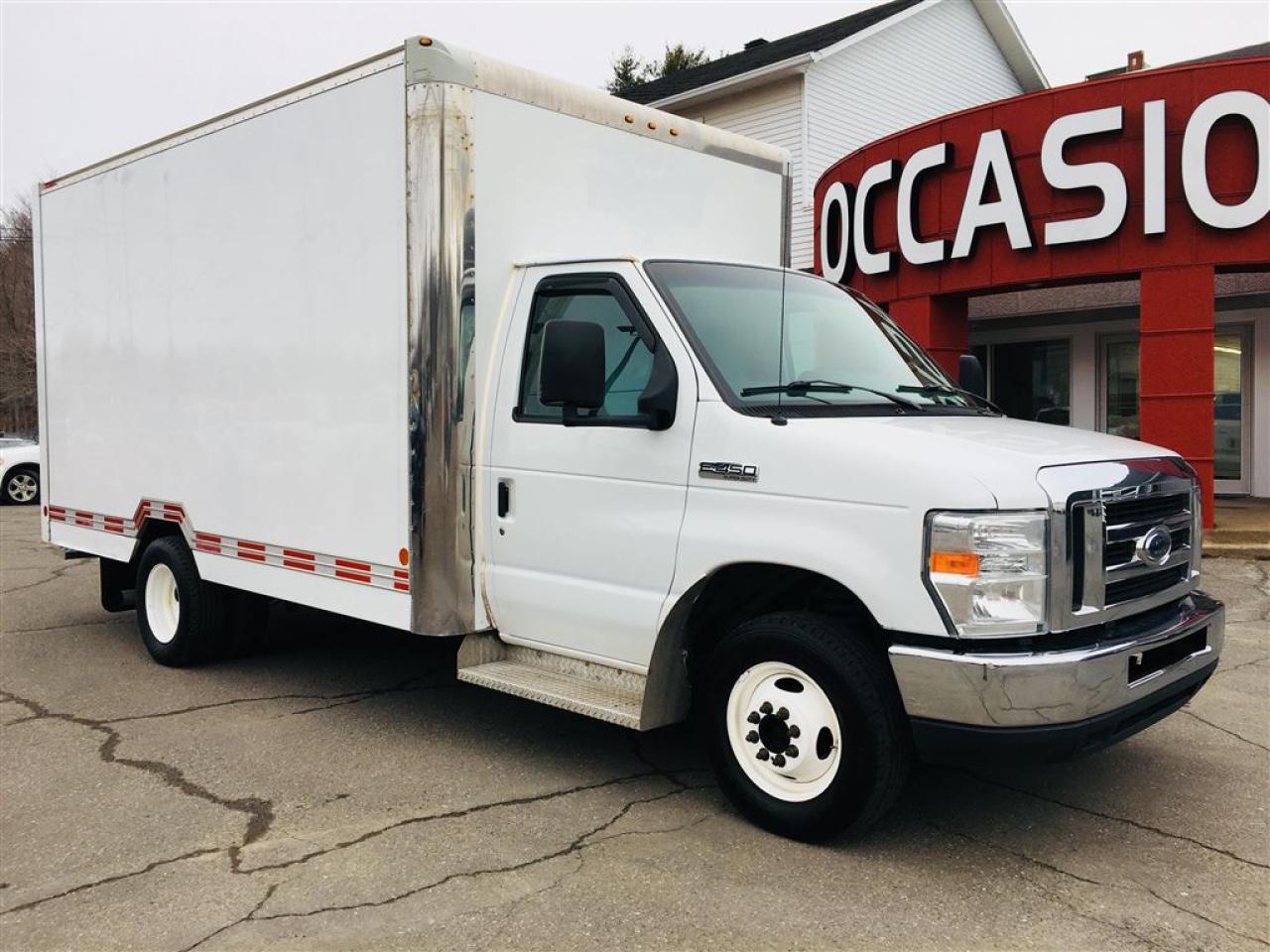 Used 2010 Ford E-450 V8 for sale in Sorel-Tracy, QC