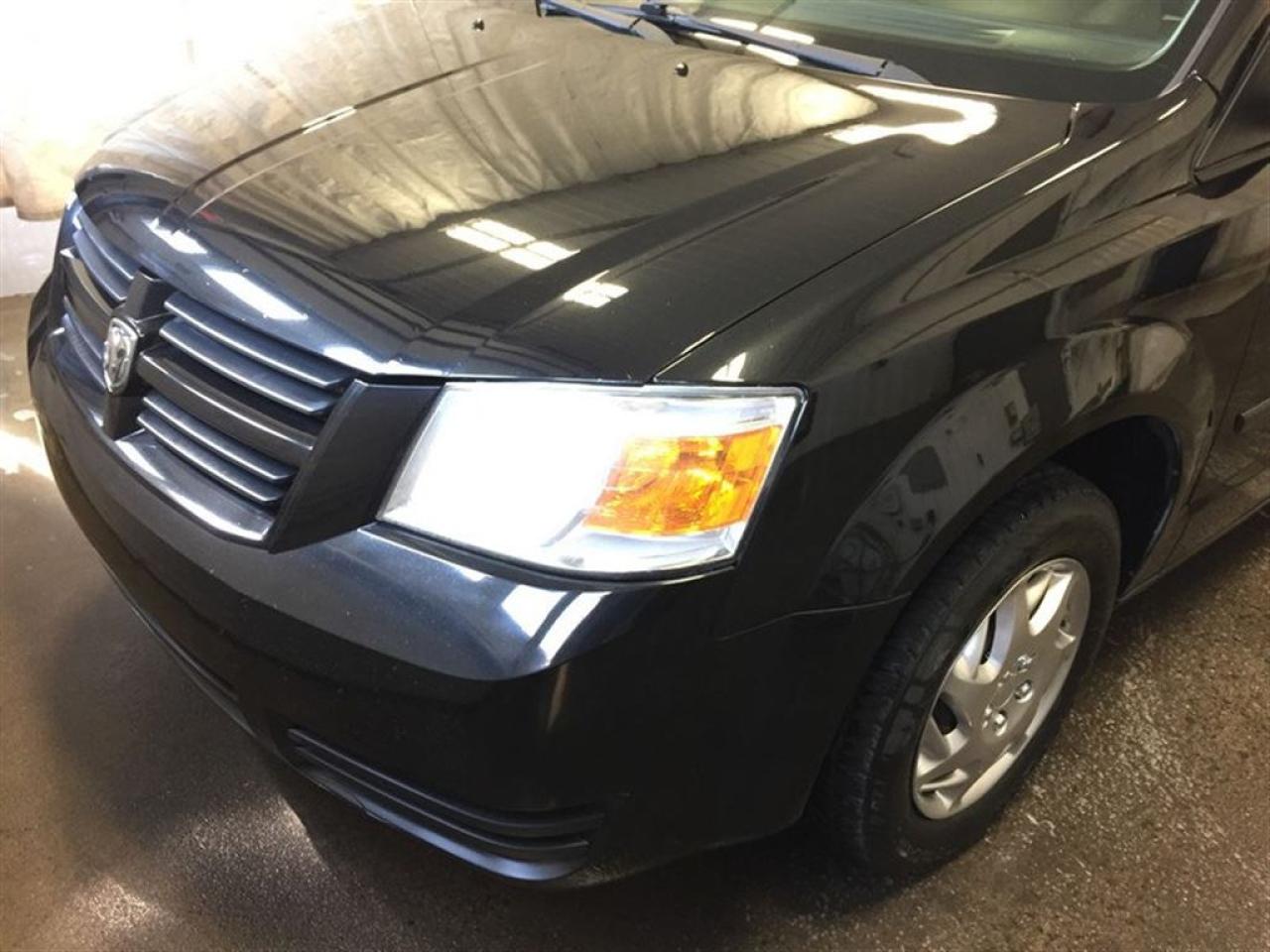Used 2010 Dodge Grand Caravan SE for sale in Québec, QC