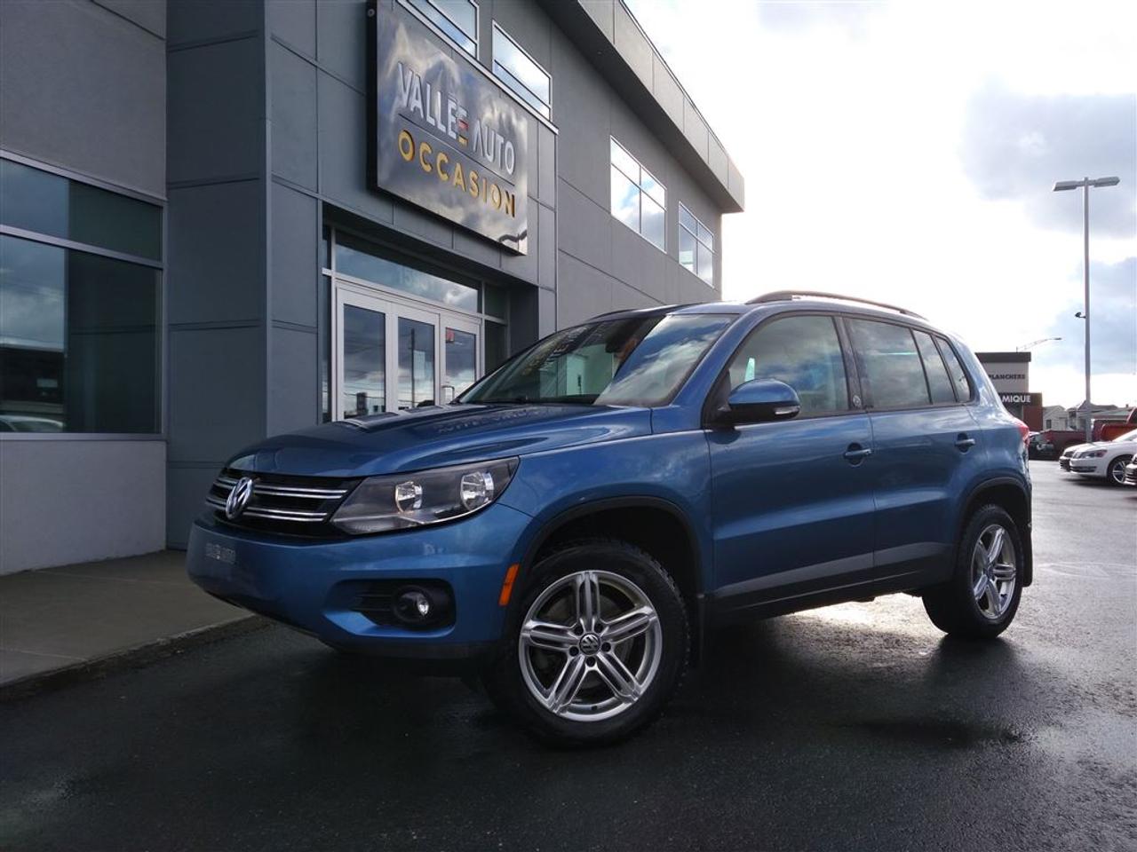 <a href=https://www.valleeauto.com/occasion/Volkswagen-Tiguan-2017.html>https://www.valleeauto.com/occasion/Volkswagen-Tiguan-2017.html</a>

AUCUN FRAIS CACHÉ, AUCUNE SURPRISE, VOUS PAYEZ LE PRIX AFFICHÉ!!!!!  VOLKSWAGEN TIGUAN WOLFSBURG 4MOTION, 2017, AUTOMATIQUE**Toit panoramique, AWD**A/C 2 zones, vien avec mags origine 17,caméra de recul,Bluetooth intérieur en similicuir, sièges avants chauffants, régulateur de vitesse, Bluetooth, ordinateur de bord, volant ajustable et télescopique multi-fonctions, toit ouvrant panoramique, radio satellite+am/fm, lecteur CD, prise IPod, prise SD, écran tactile, phares à brume, vitres et portes électriques, et BIEN PLUS!!!!  Achetez en toute tranquillité desprit. Financement à taux avantageux sur place!