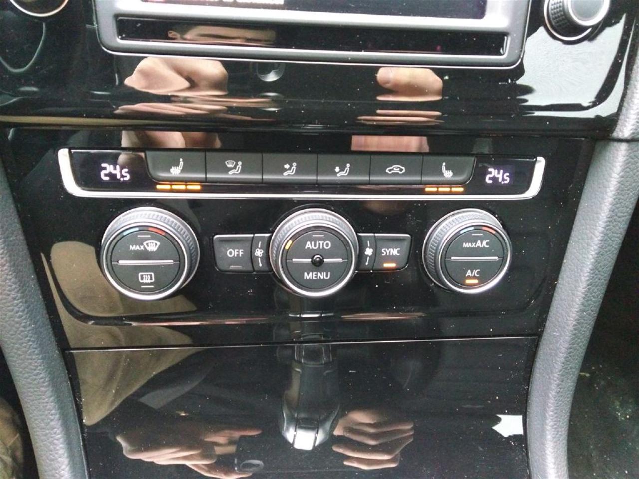 658030