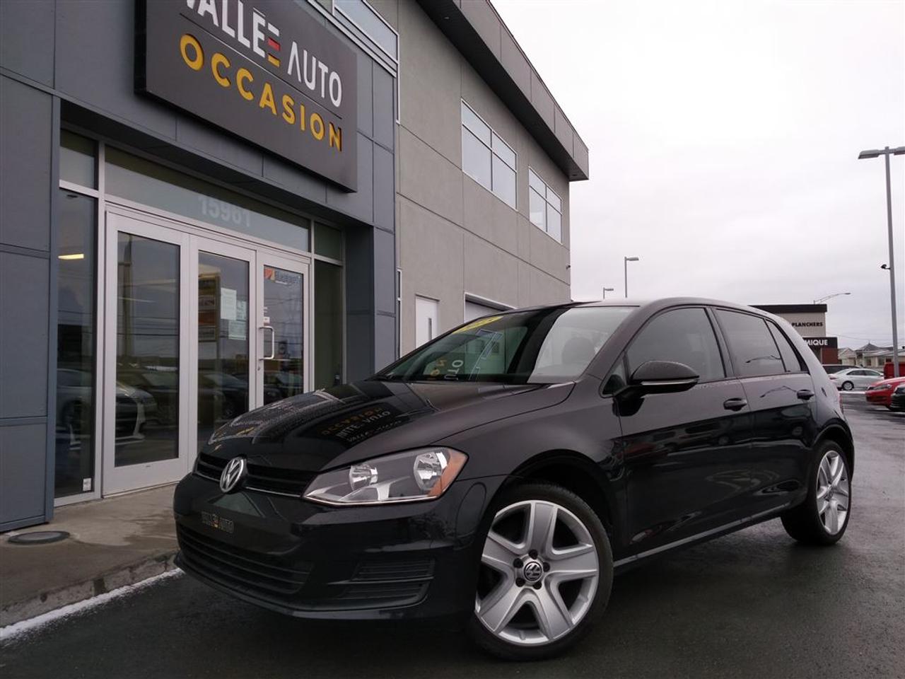 <a href=https://www.valleeauto.com/occasion/Volkswagen-Golf-2015.html>https://www.valleeauto.com/occasion/Volkswagen-Golf-2015.html</a>

AUCUN FRAIS CACHÉ, AUCUNE SURPRISE, VOUS PAYEZ LE PRIX AFFICHÉ!!!!  VOLKSWAGEN GOLF 1.8 TL 2015,MANUELLE, A/C,mag 18, cruise control, vitres et portes électriques, volant ajustable et télescopique multi-fonctions, radio am/fm, lecteur CD,SAT,tactil, sièges chauffants,vitres teintées,Bluetooth et bien plus!!!!  Nous sommes concessionnaire Volkswagen depuis 1959 et tous nos véhicules sont inspectés ET réparés par nos techniciens formés par Volkswagen avant la mise en vente. Le véhicule est éligible à une garantie certifié Pur Volkswagen de 2 ans ou 40,000 km incluant lassistance routière. Achetez en toute tranquillité desprit. Livraison partout en province. Financement à taux avantageux sur place!