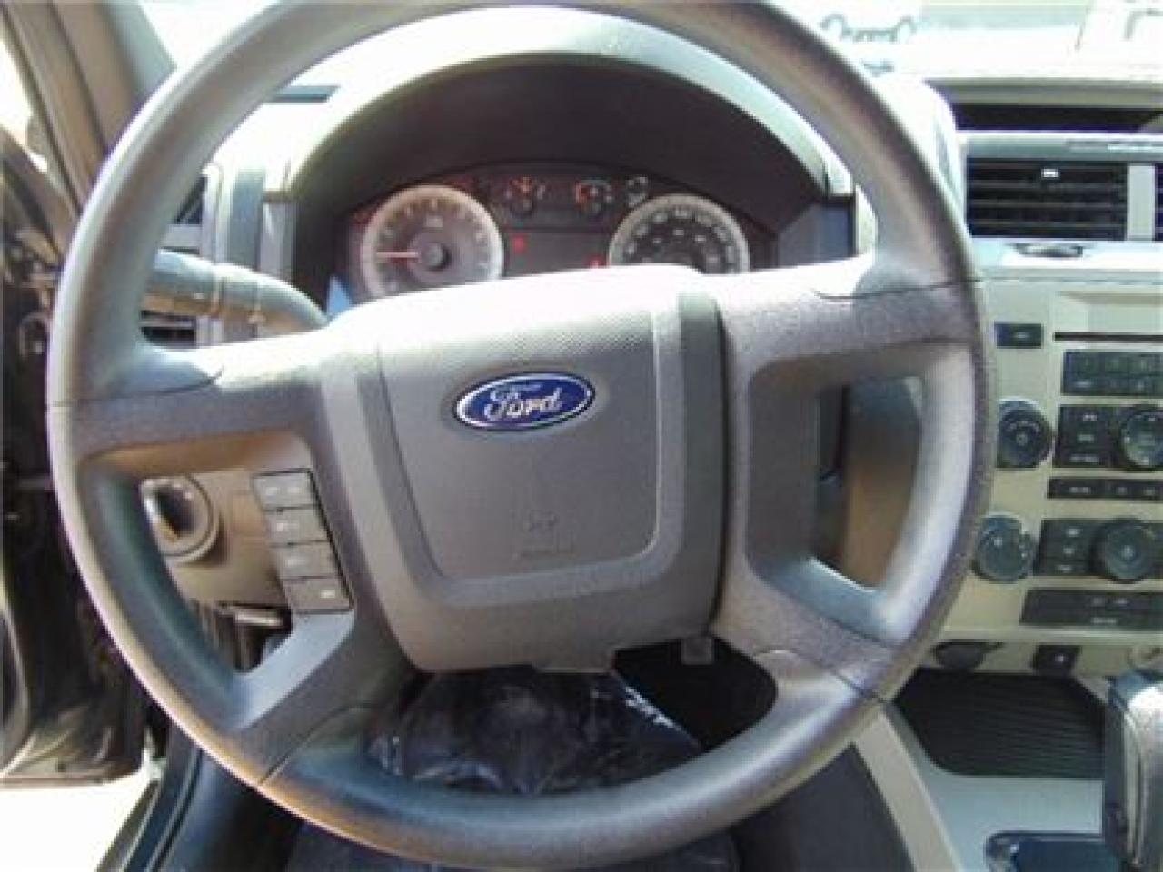 658054