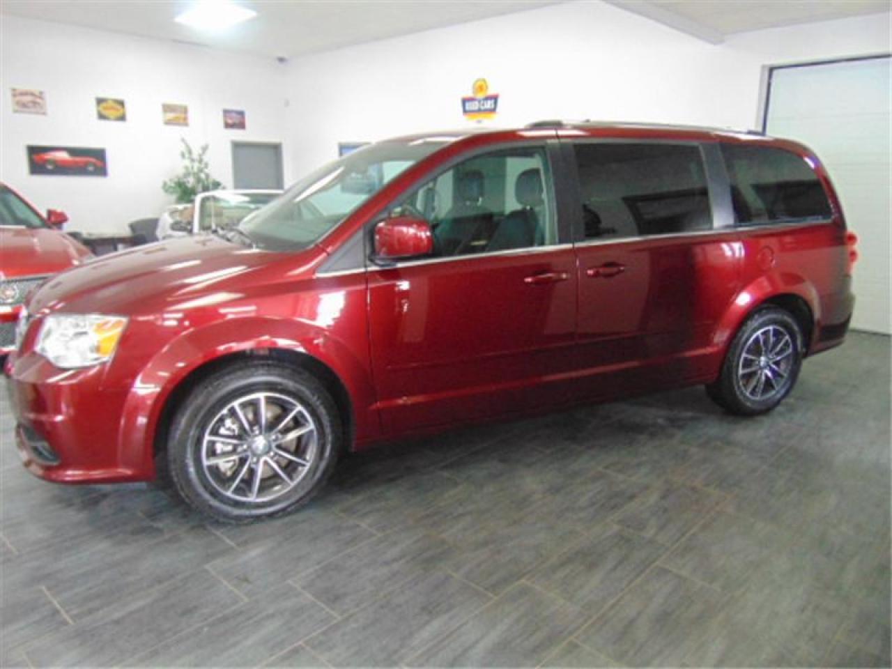 Used 2017 Dodge Grand Caravan Premium Dvd, Navi for sale in Châteauguay, QC