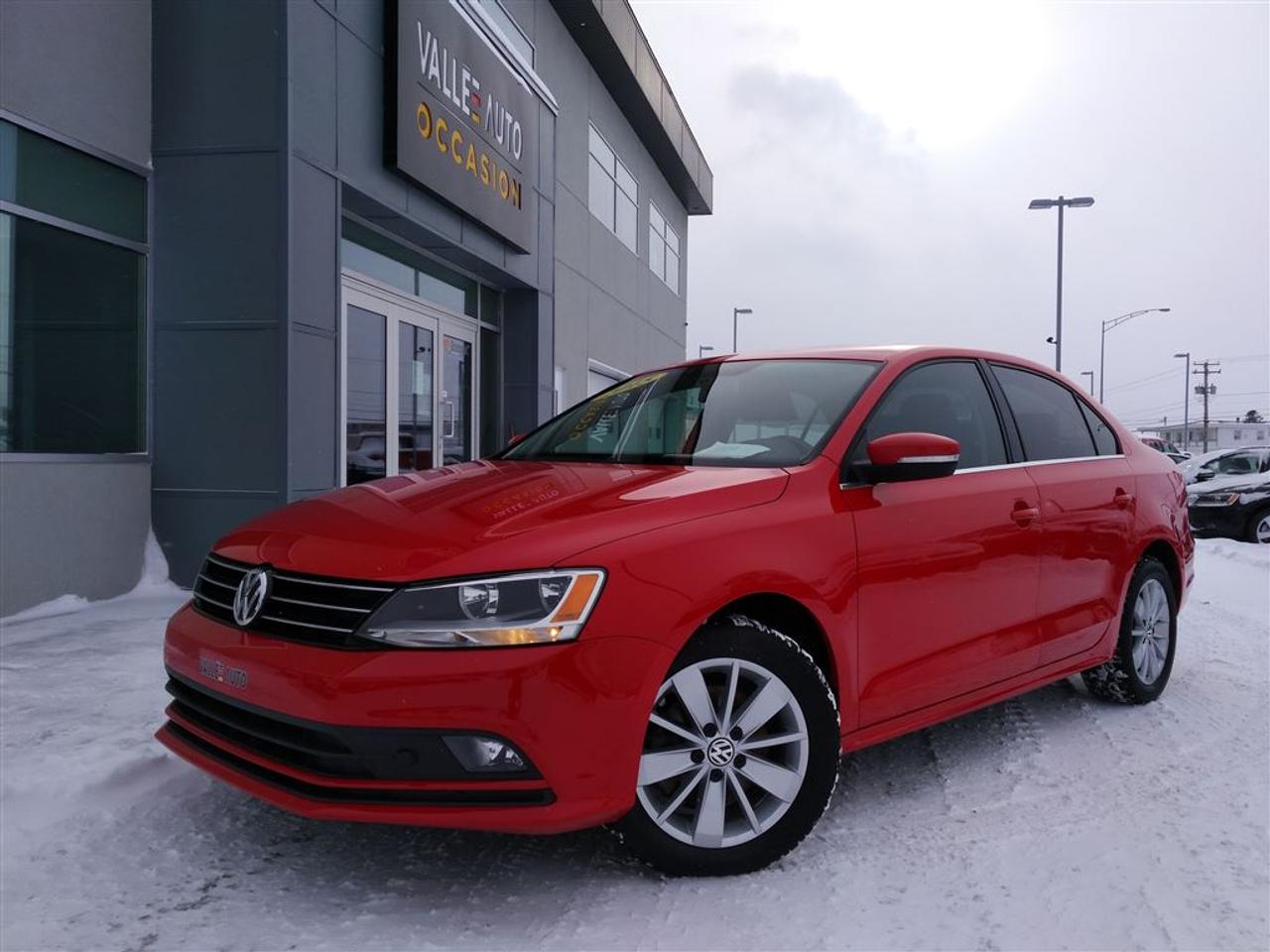 <a href=https://www.valleeauto.com/occasion/Volkswagen-Jetta-2015.html>https://www.valleeauto.com/occasion/Volkswagen-Jetta-2015.html</a>

AUCUN FRAIS CACHÉ, AUCUNE SURPRISE VOUS PAYEZ LE PRIX AFFICHÉ!!!!!!!  VOLKSWAGEN JETTA TRENDLINE TDI, 2015, AUTOMATIQUE**JAMAIS ACCIDENTÉ(RAPPORT CARPROOF À LAPPUI).  A/C ,mags 16 Vitres teintées, cruise control, Bluetooth, caméra de recul, écran tactile, phares à brume, vitres et portes électriques, ordinateur de bord, volant ajustable et télescopique multi-fonctions, radio satellite+am/fm, lecteur CD, toit ouvrant et bien plus!!!  Nous sommes concessionnaire Volkswagen depuis 1959 et tous nos véhicules sont inspectés ET réparés par nos techniciens formés par Volkswagen avant la mise en vente. Le véhicule est éligible à une garantie certifié Pur Volkswagen de 2 ans ou 40,000 km incluant lassistance routière. Achetez en toute tranquillité desprit. Livraison partout en province. Financement à taux avantageux sur place!
