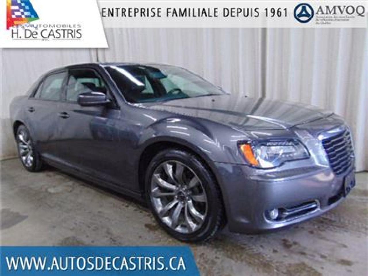 Used 2014 Chrysler 300 S Cuir, Toit Pano for sale in Châteauguay, QC
