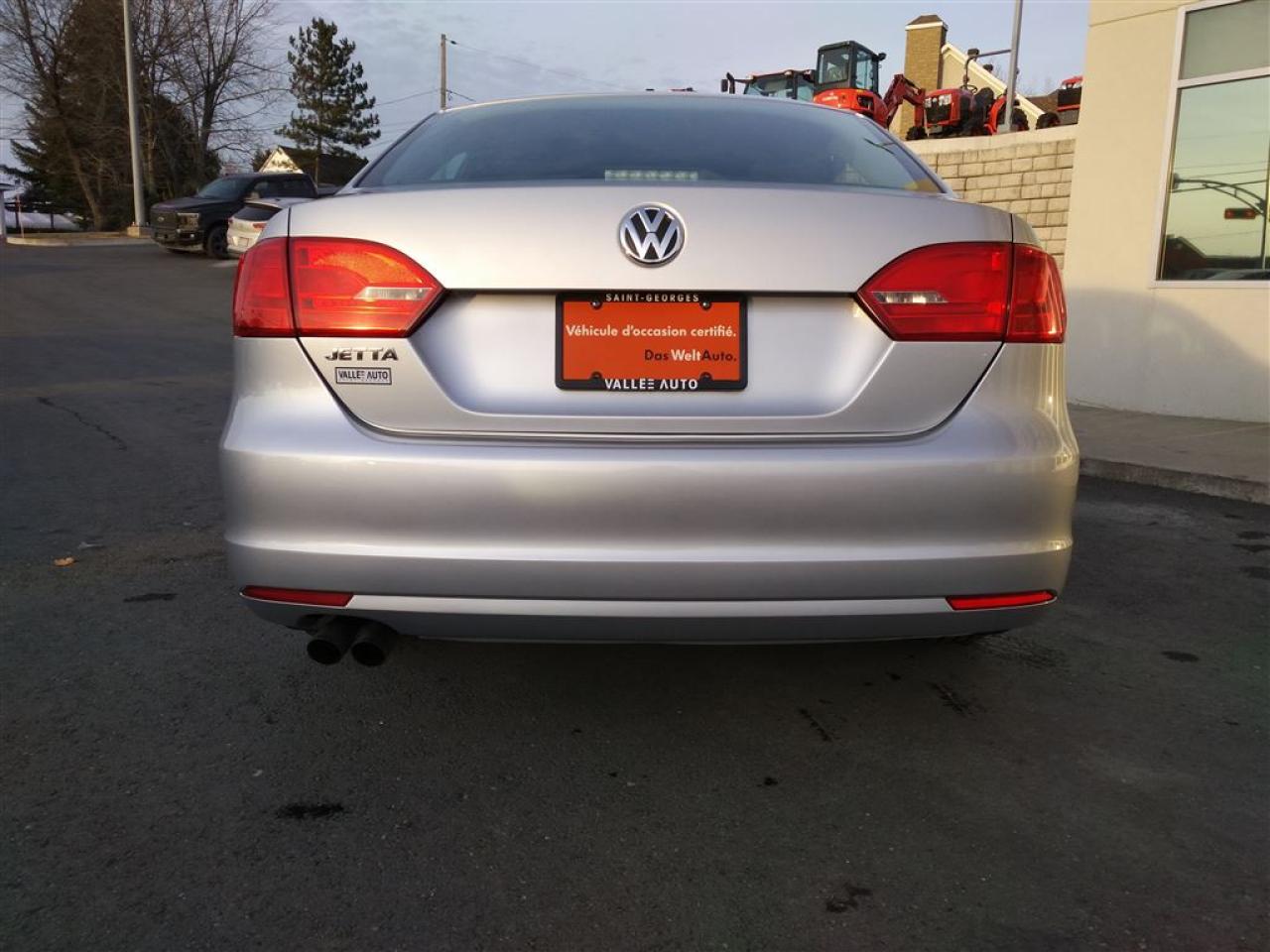 658082