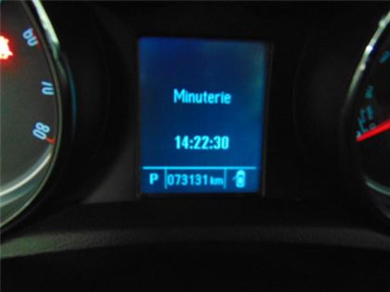658127