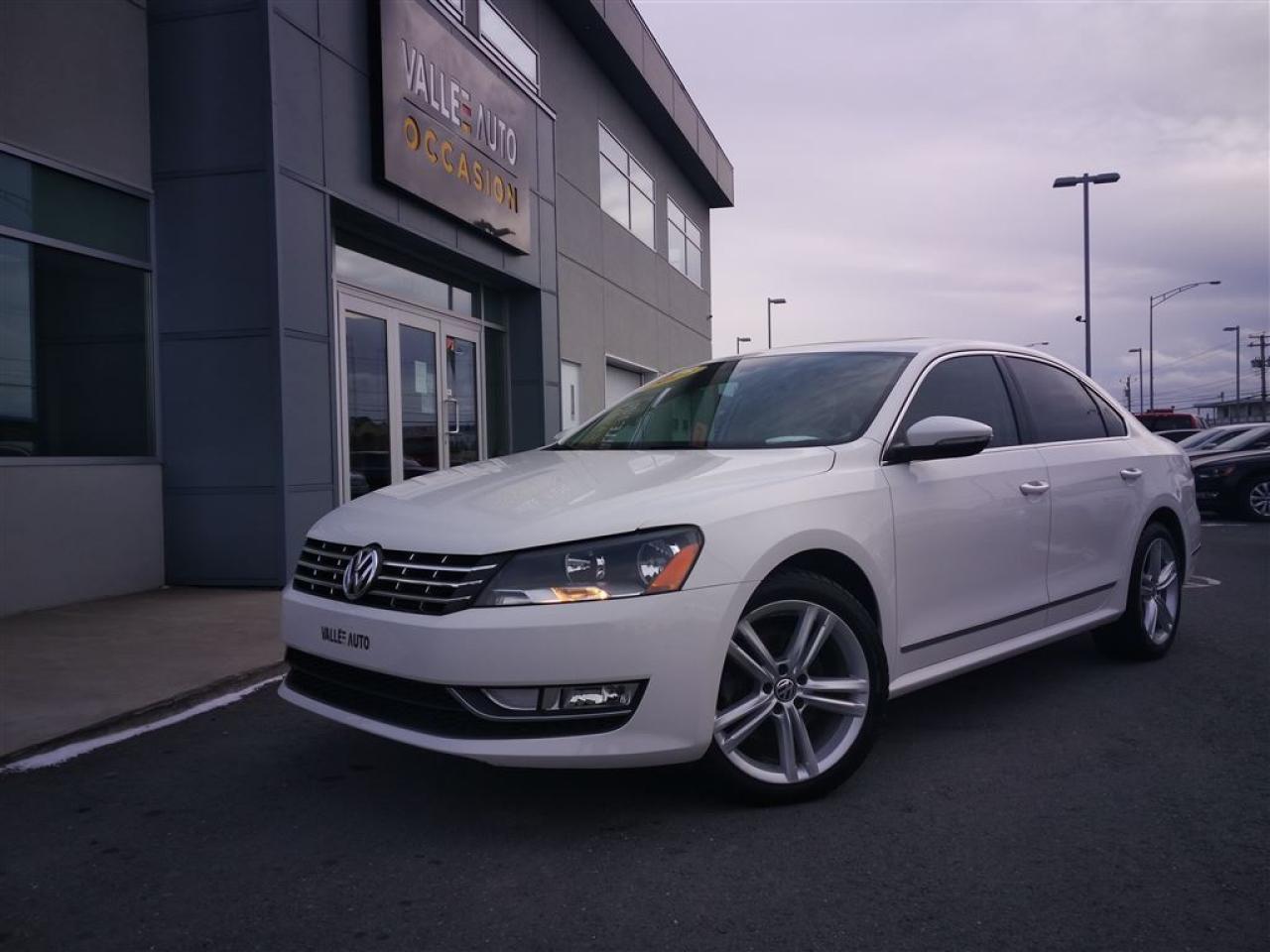 Used 2012 Volkswagen Passat 2.5l Highline for sale in St-Georges, QC