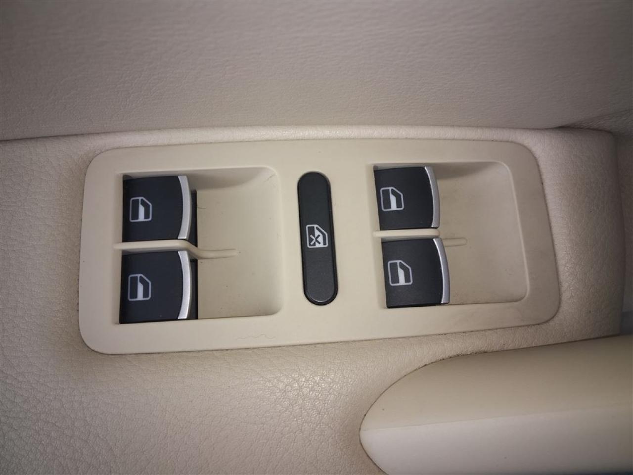 658161