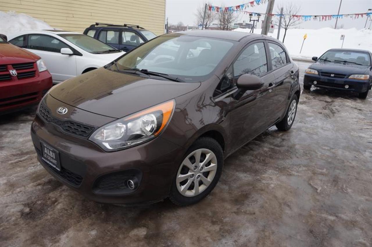 Used 2013 Kia Rio 5DR HB NEGOCIABLE for sale in Mascouche, QC