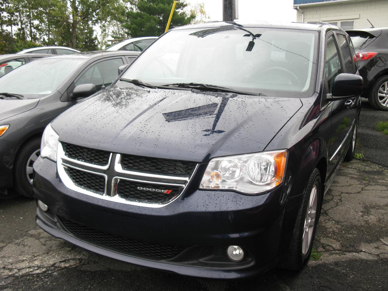 Used 2013 Dodge Grand Caravan Familiale à 4 portes, cabine multiplaces for sale in St-Martin, QC