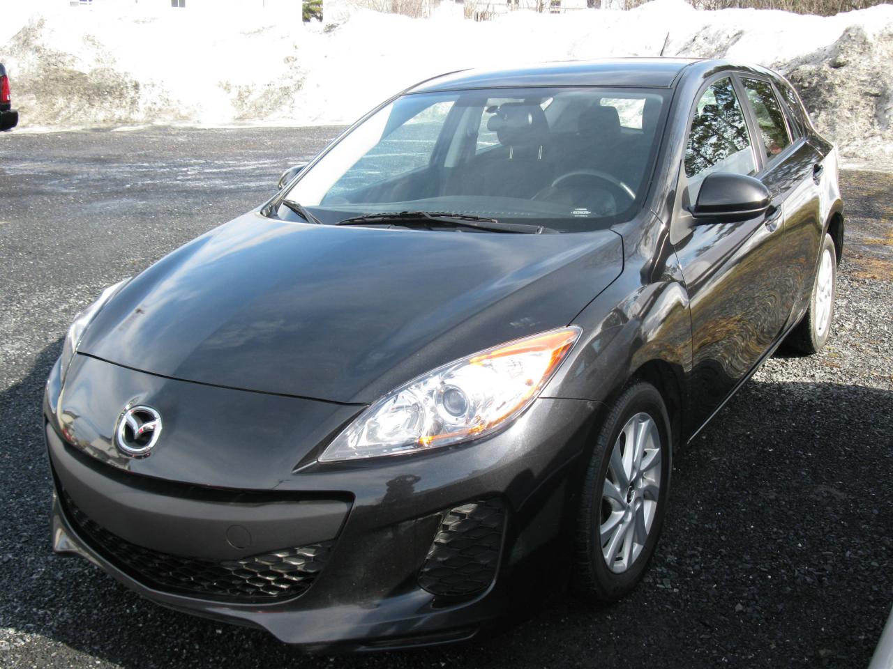 Used 2013 Mazda 3 Hayon 4 portes Sport, boîte manuelle, GX for sale in St-Martin, QC
