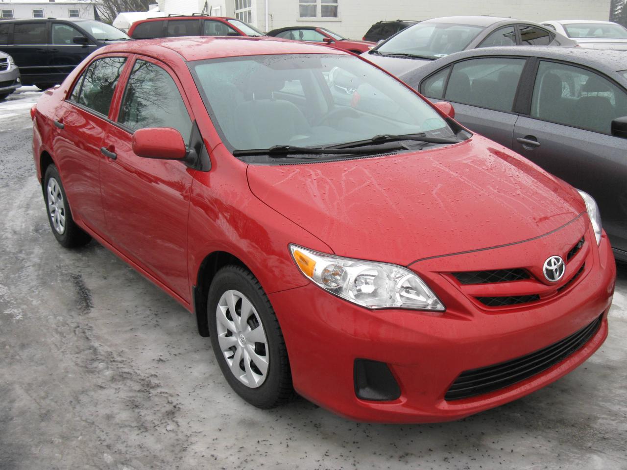 Used 2013 Toyota Corolla Berline 4 portes, boîte manuelle, CE for sale in St-Martin, QC