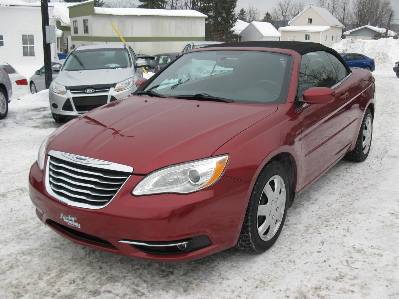 Used 2011 Chrysler 200 Cabriolet 2 portes Tourisme for sale in St-Martin, QC