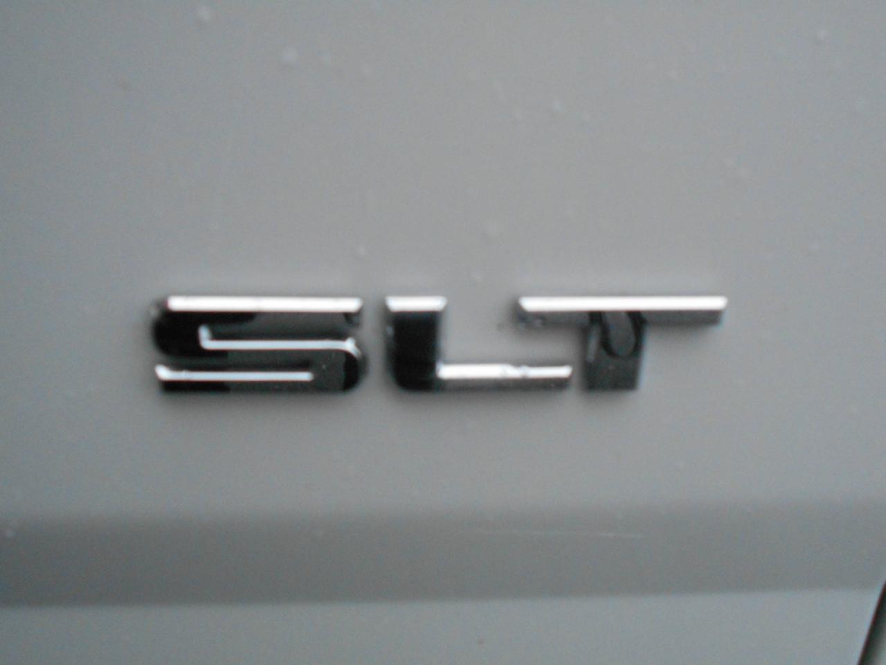 658303