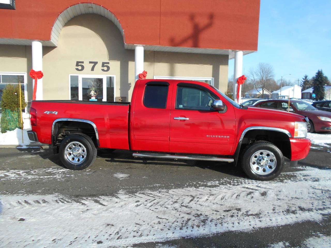Used 2011 Chevrolet Silverado 1500 LT KING CAB 4X4 for sale in Lévis, QC