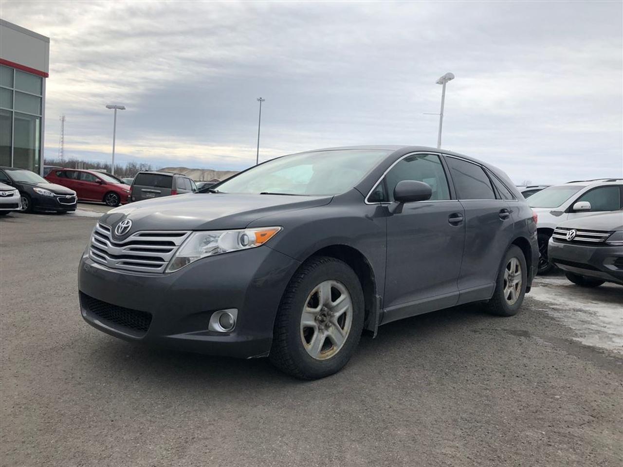 <a href=https://www.toyotastjerome.ca/occasion/Toyota-Venza-2010.html>https://www.toyotastjerome.ca/occasion/Toyota-Venza-2010.html</a>

*** AWD *** TOIT PANORAMIQUE *** 4 CYL *** MAGS *** DÉMAREUR À DISTANCE *** CUIR ***  *** SIÈGES CHAUFFANT ***  ***MEILLEUR PRIX POUR VOTRE VÉHICULE DÉCHANGE ***  *** INSPECTION 127 POINTS EFFECTUÉ PAR NOS TECHNICIENS CERTIFIÉS TOYOTA ***   *** PREMIER CHANGEMENT DHUILE GRATUIT ***  *** PLUS DE 50 VÉHICULES DOCCASION EN INVENTAIRE, SORTIE 39 DE LAUTOROUTE 15 ***  * Frais dadministration de 399$ non inclus
