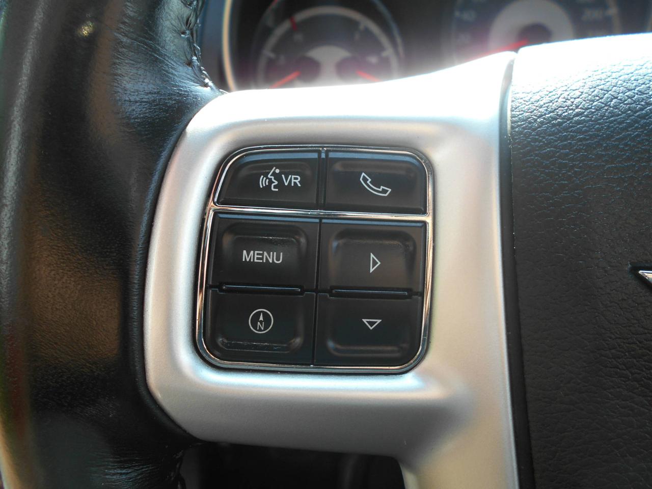 658373