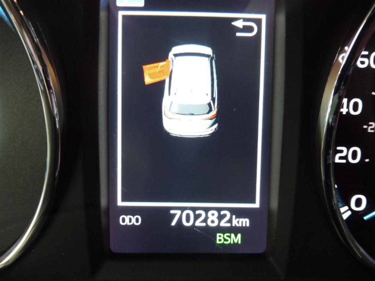 658381