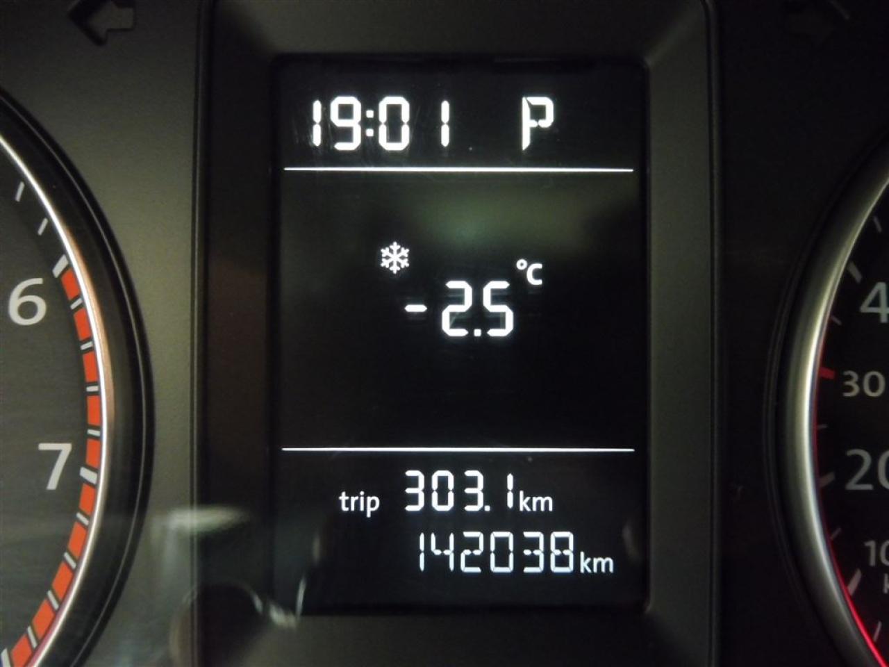 658431