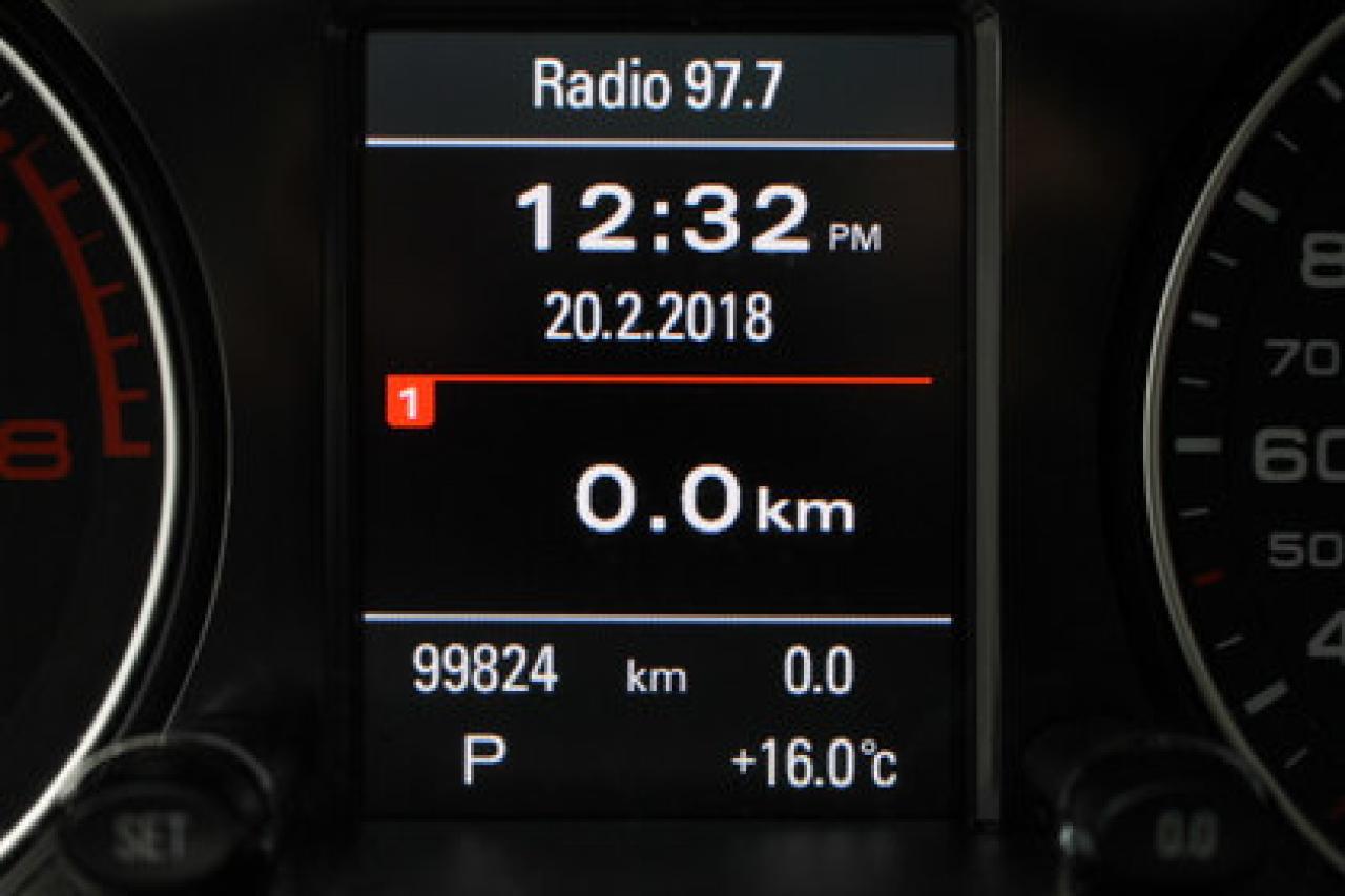 658445
