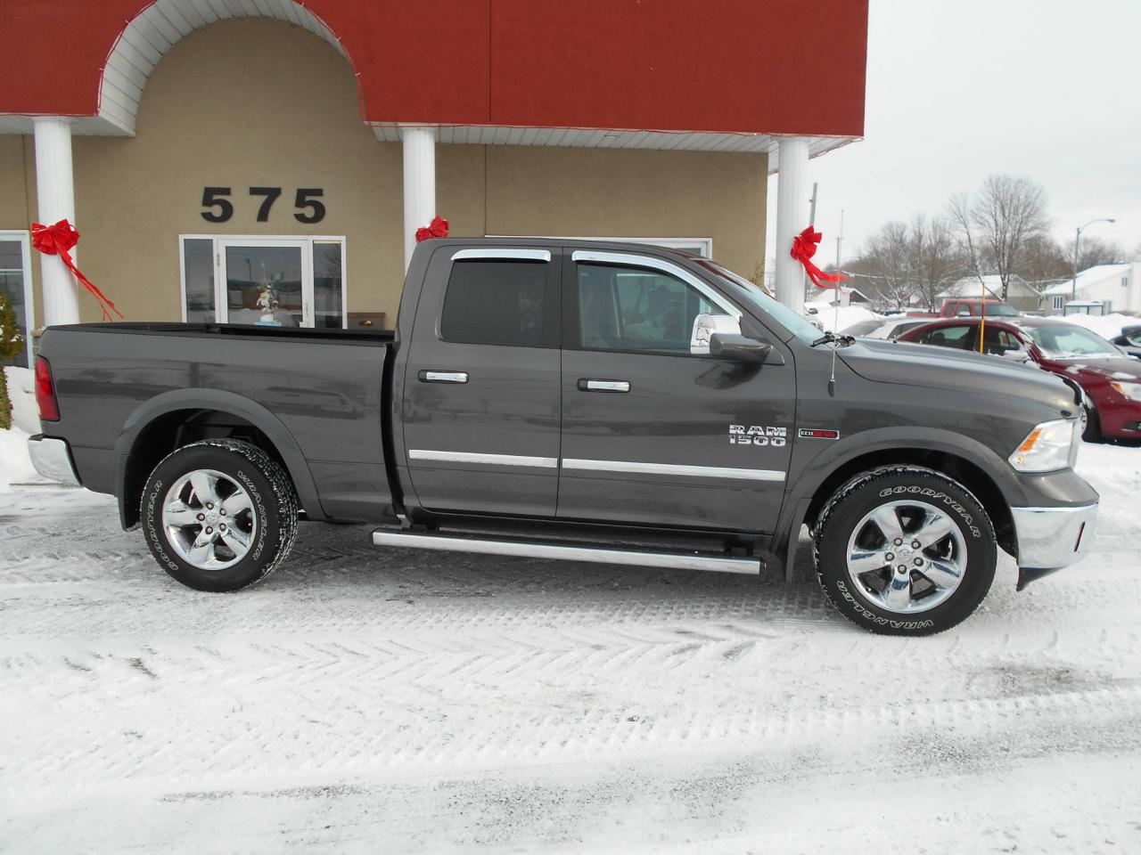 Used 2015 Ram 1500 4WD Quad Cab Big Horn ECO DIESEL for sale in Lévis, QC
