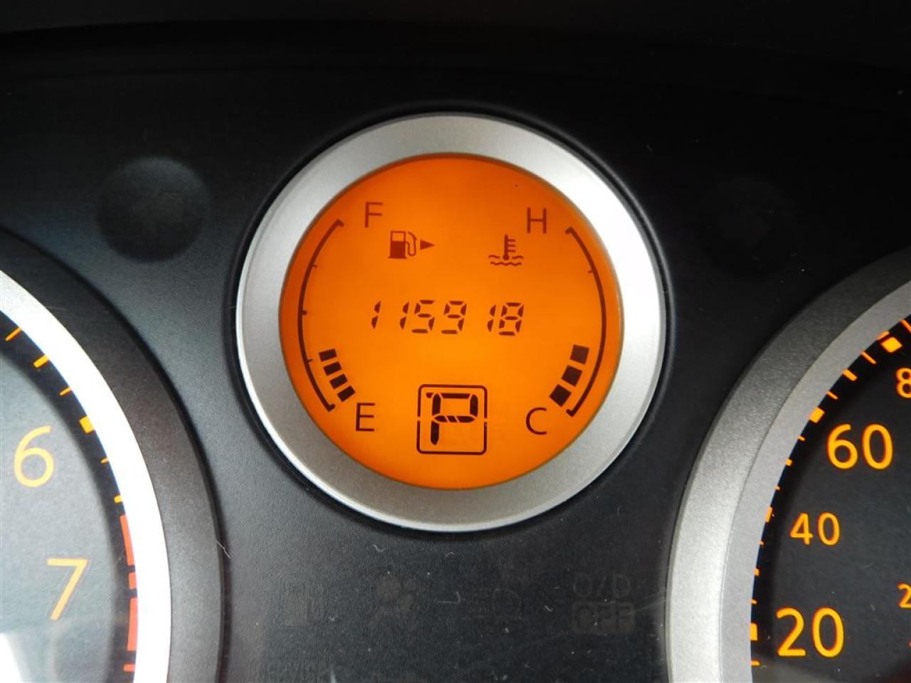 658561