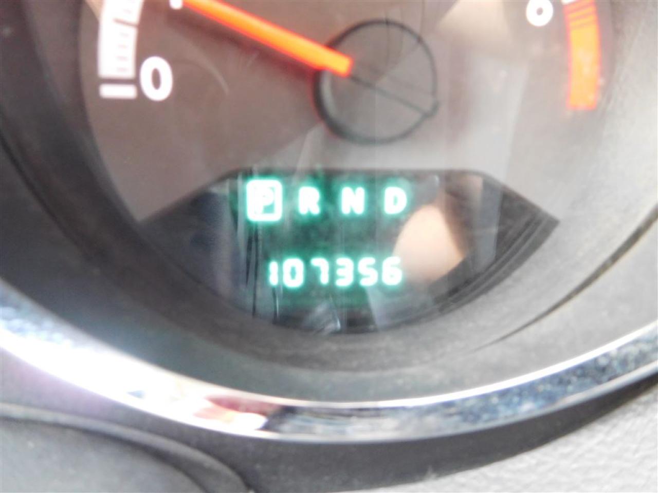 658563